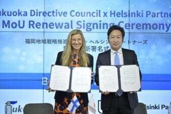 Helsinki Partners and Fukuoka DIrective Council signing a Memorandum of Understanding